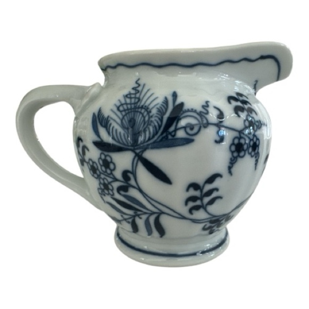Vintage Blue‎ Danube Japan Creamer - Picture 3 of 6